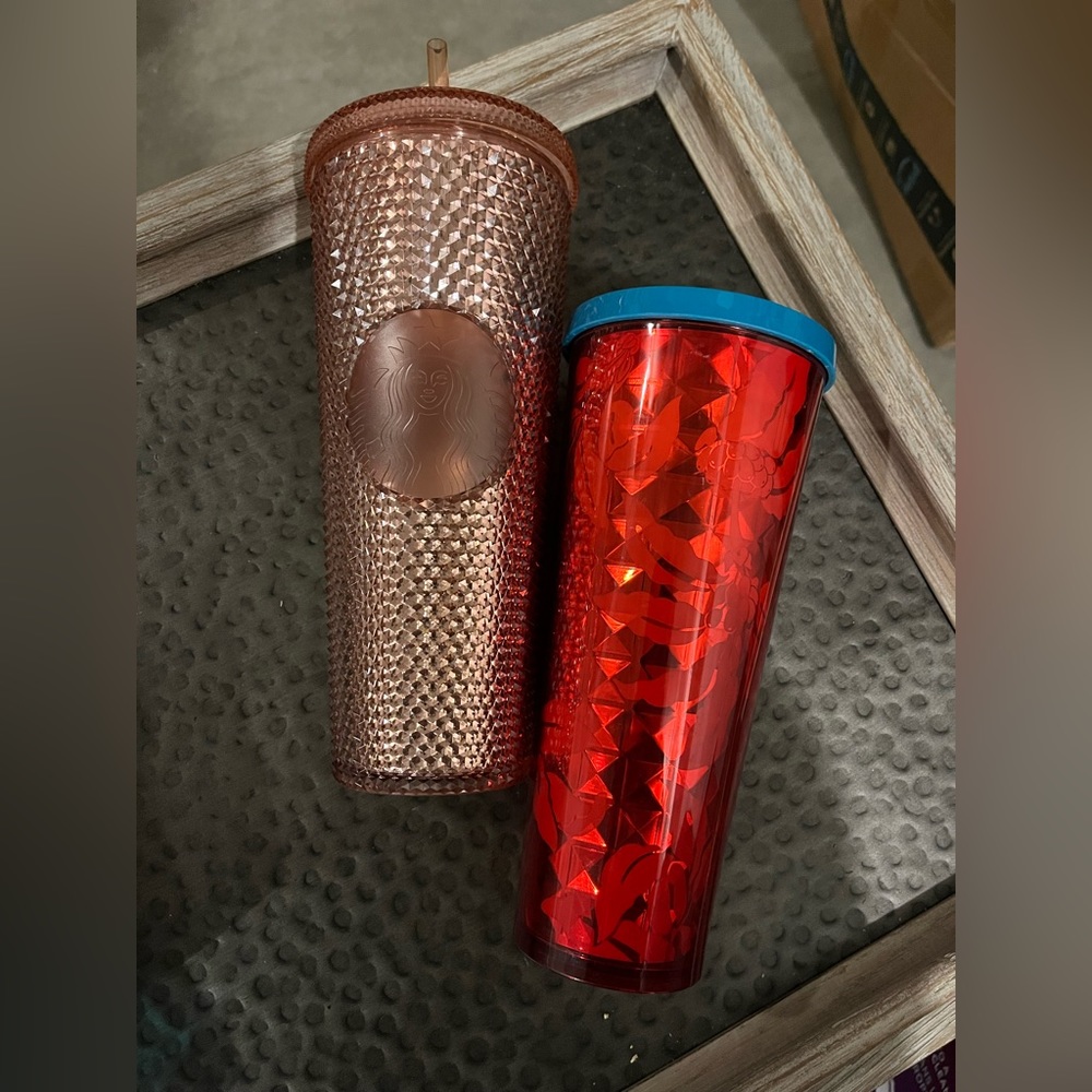 Starbucks cups! Being sold as set.
